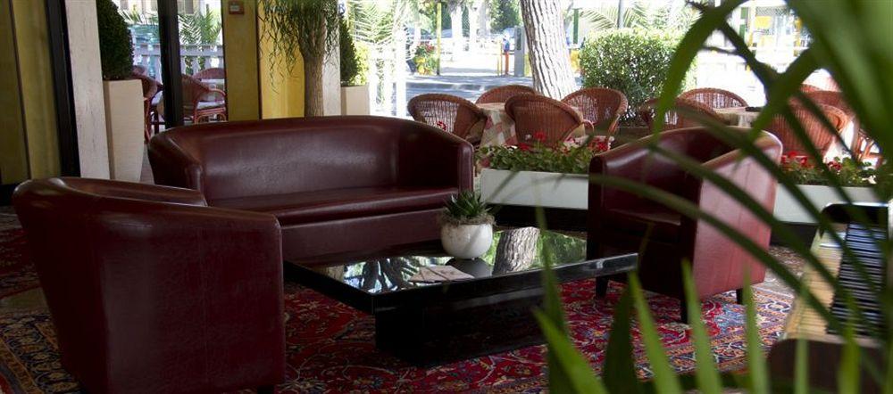 Hotel Felix Pindemonte リド・ディ・イエゾロ エクステリア 写真
